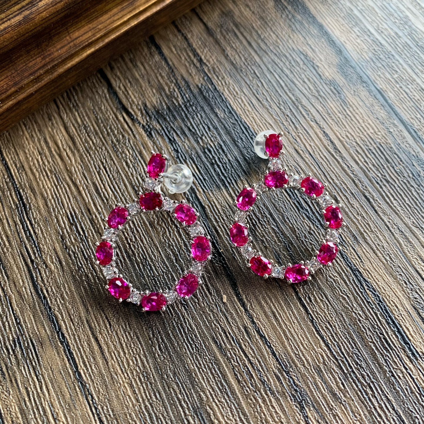 S925 silver earrings high carbon diamond earrings inlaid with oval pigeon blood red